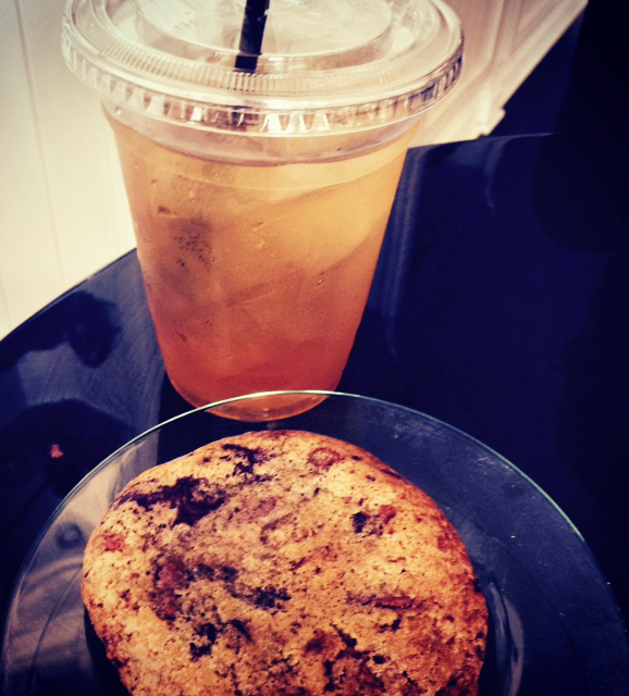 Tea and cookie